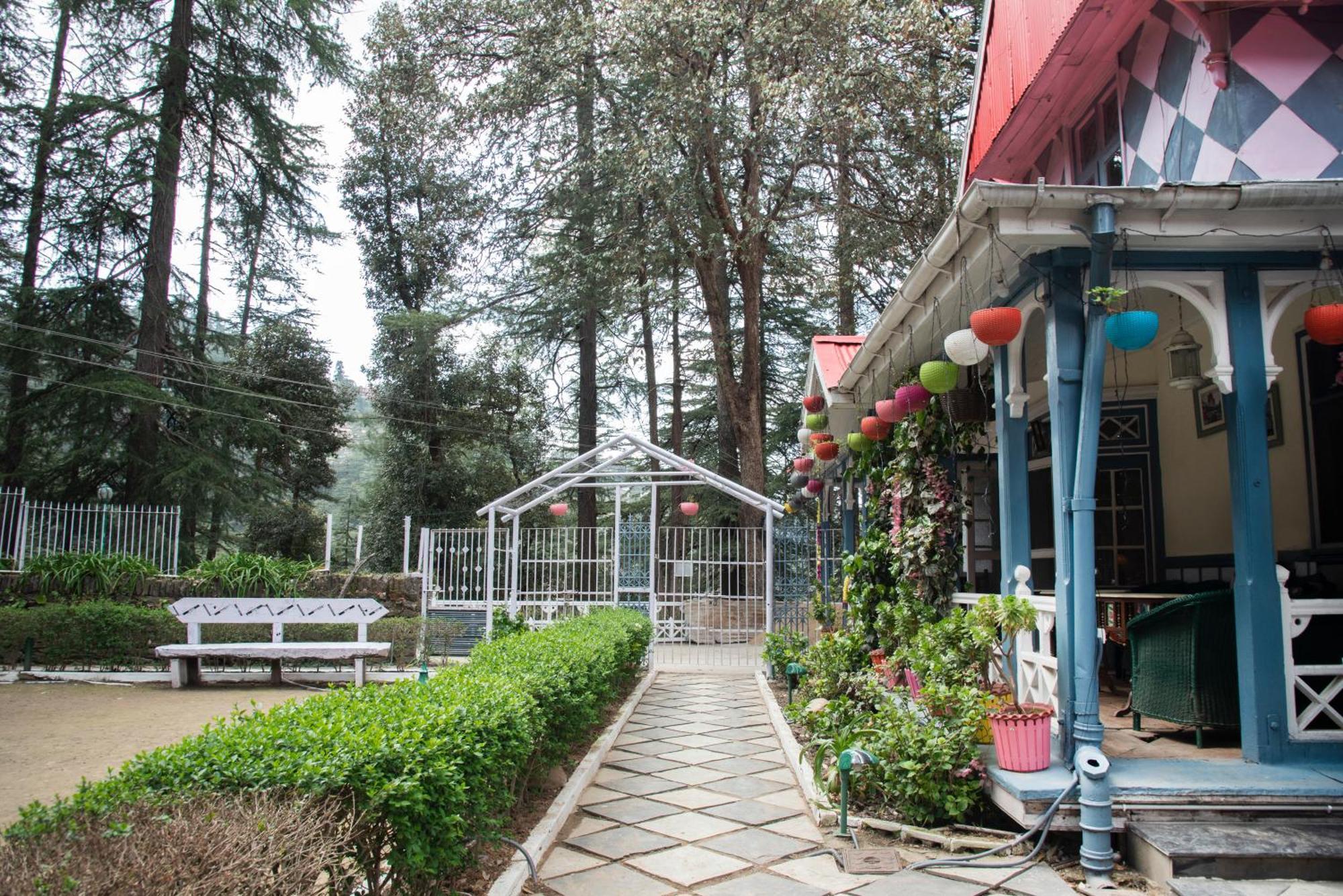 Shimla British Resort Екстериор снимка